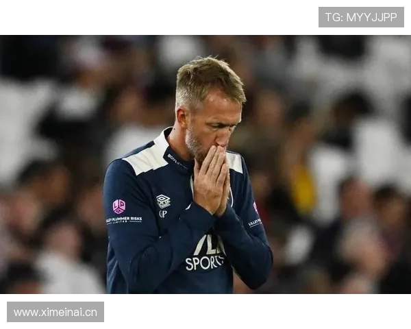 黄潜主帅怒斥裁判不公直言热刺两人应被红牌罚下全场目睹判罚争议